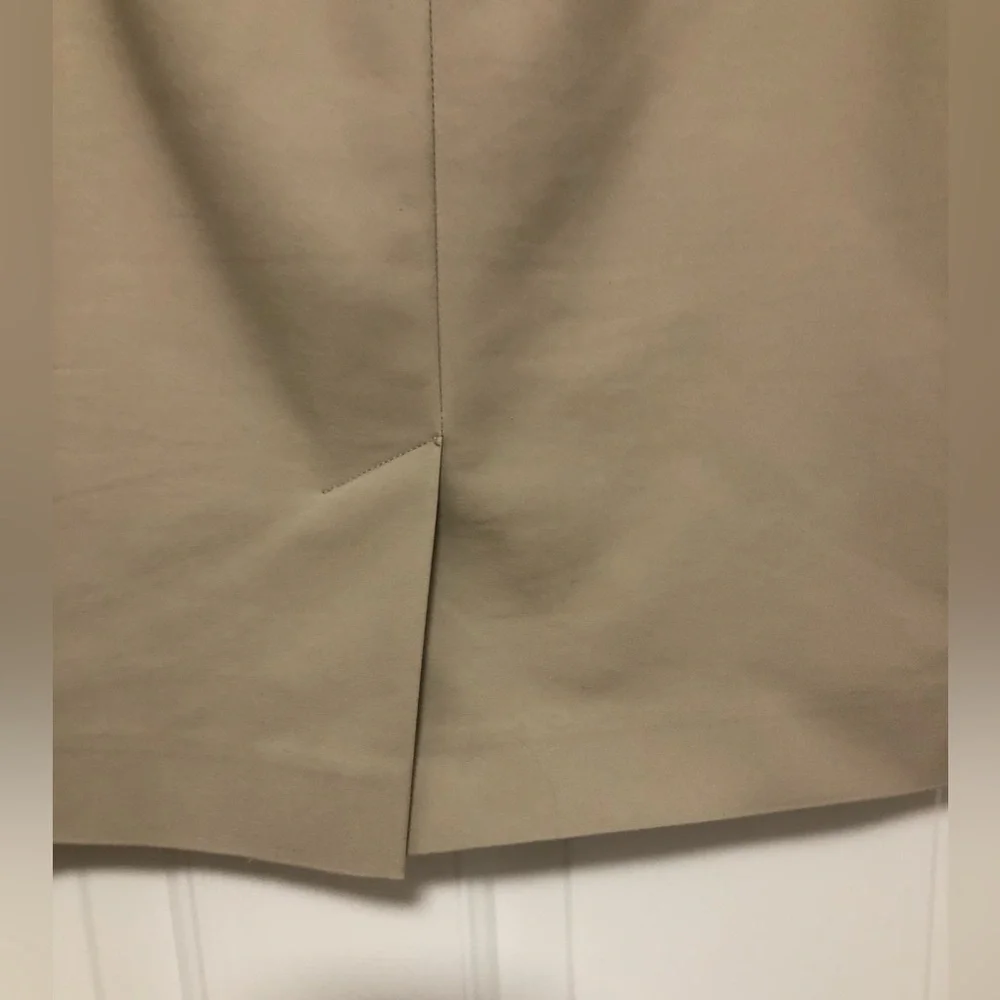 Light Tan skirt - Picture 3 of 5